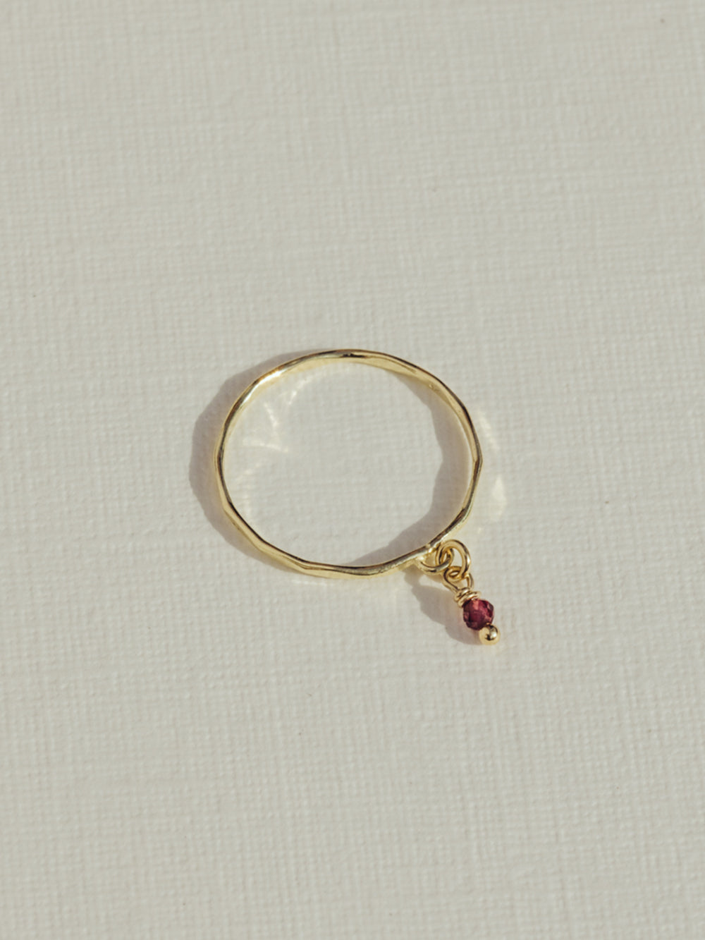 Birthstone ring January - Red garnet | 14K Gold Plated