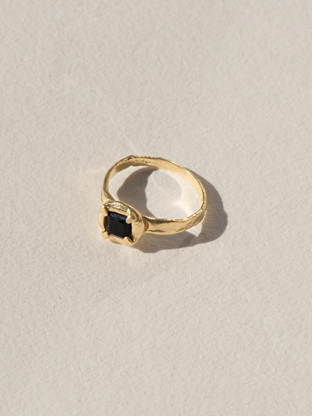 Keep me - Onyx | Gold Plated Silver