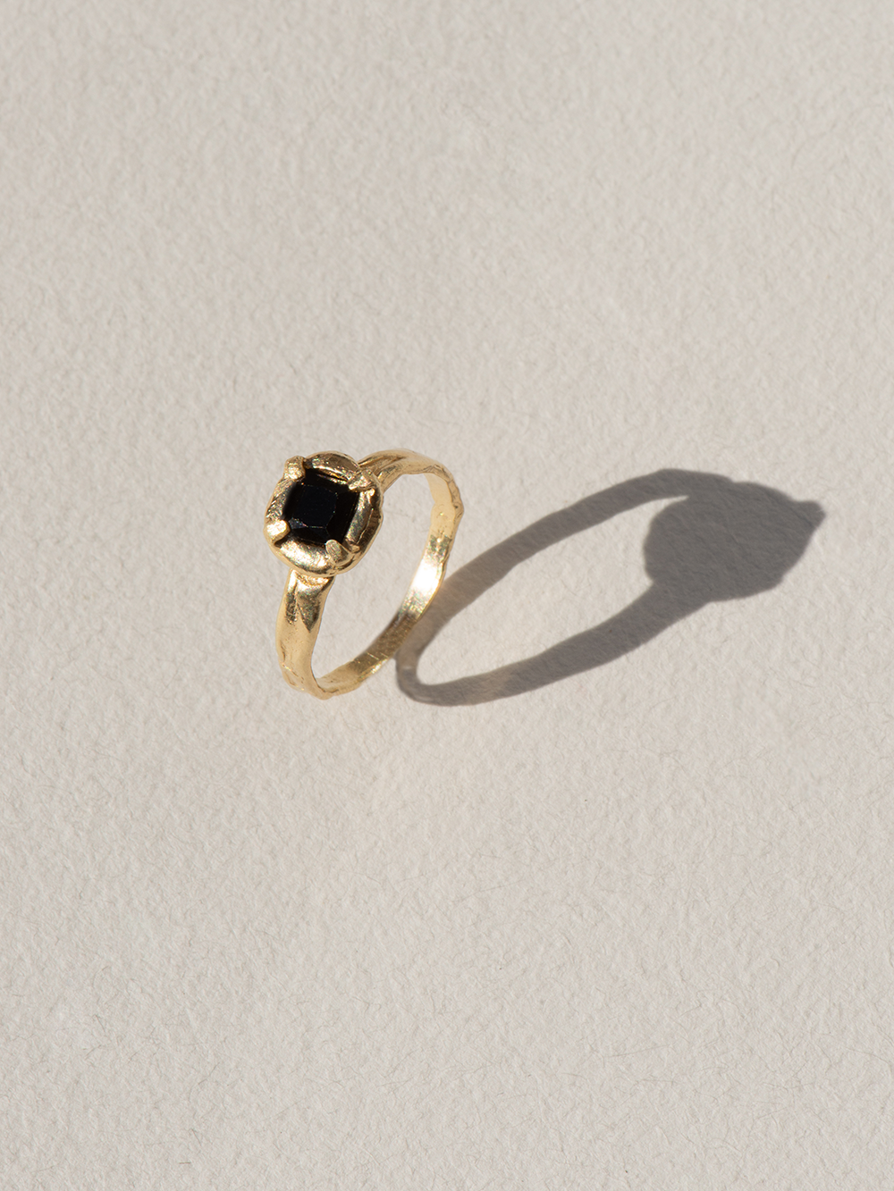 Keep me - Onyx | Gold Plated Silver