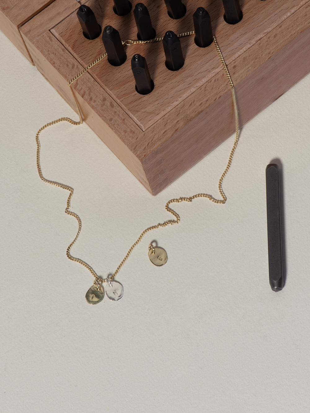 Add an extra Mother's Day coin | 925 Sterling Silver